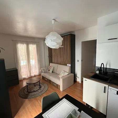 Independant Avec Hammam شقة *